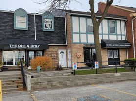 2 Orchard Heights Blvd