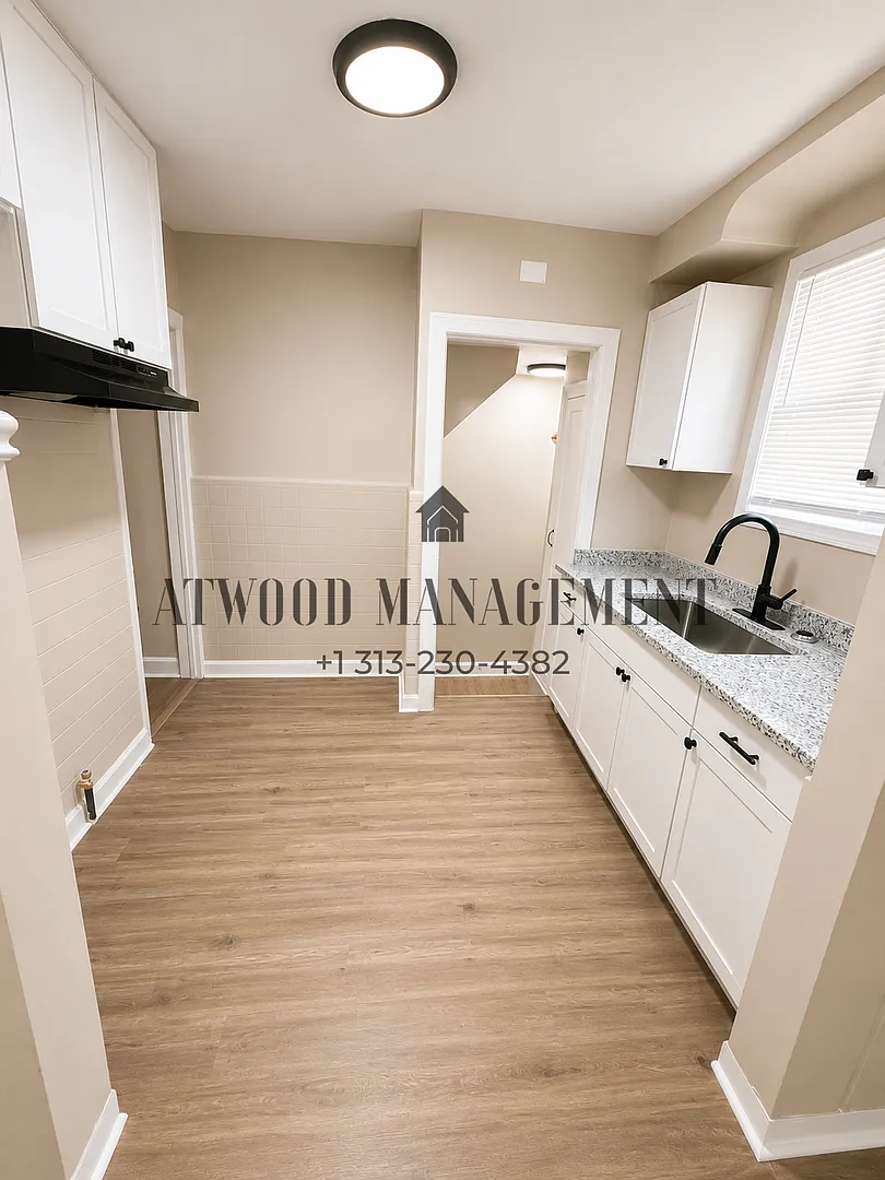 Coming Soon Beautifully Updated Home *Coming Soon (Move-in ready by 6/15 or Sooner)*! — Photo 4