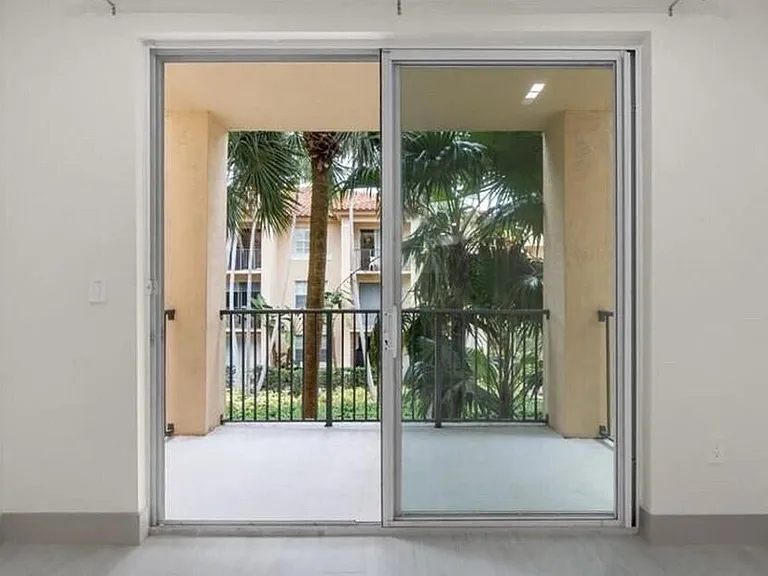 1805 N Flagler Dr #219 — Photo 9