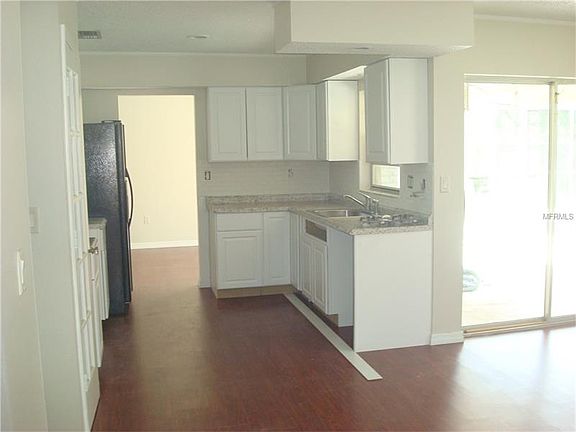 4th image of 751 Ponderosa Pine Ln