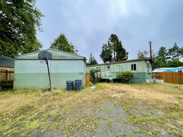 217 E Rain Street NE, Ocean Shores, WA 98569