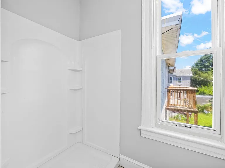 3415 Enslow Ave — Photo 20