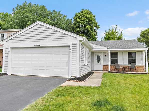 1000 Woodside Dr, Roselle, IL 60172