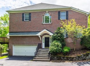 78 Summer Hill Rd, Wayne, NJ 07470