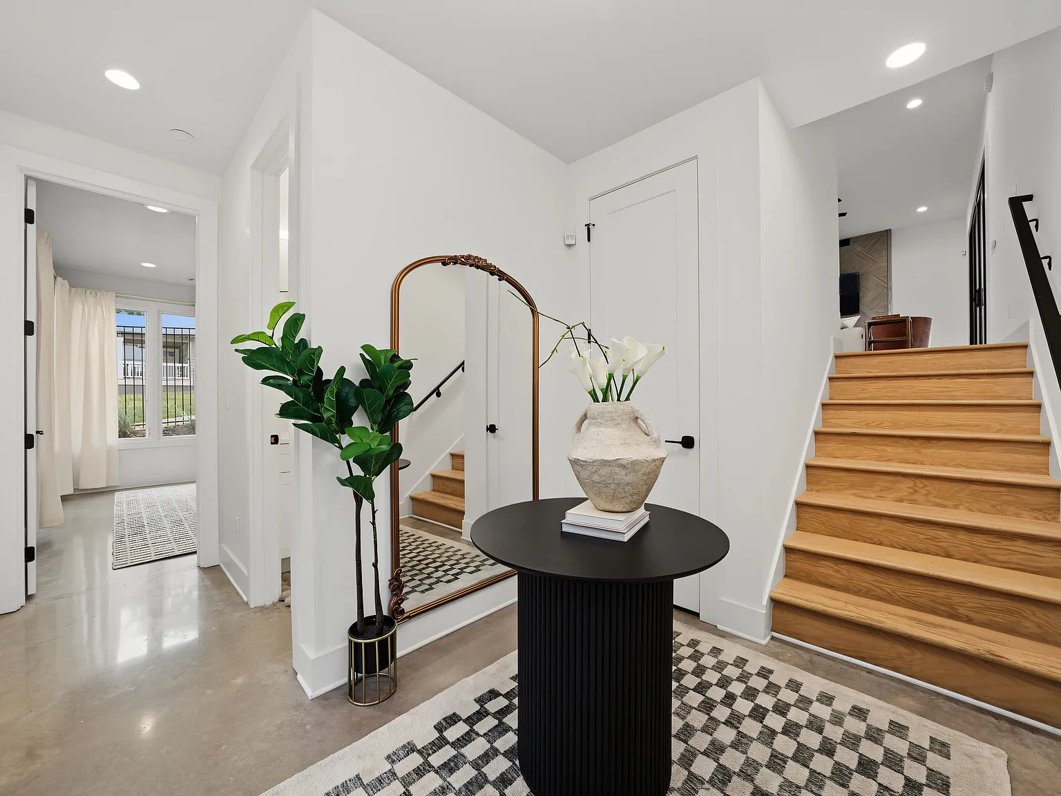 1142 Boulevard Dr NE — Photo 4