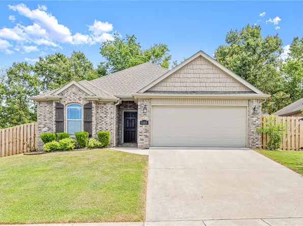 3105 S J St, Rogers, AR 72758