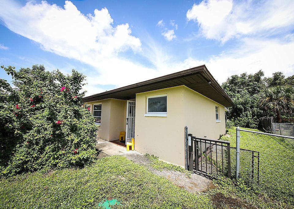 1st image of 11956 Aragon Ln
