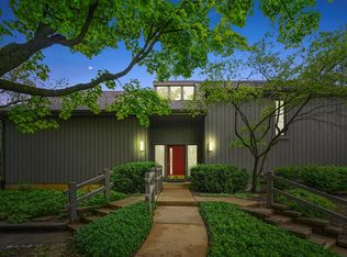 717A Old Barn Rd APT A, Barrington, IL 60010