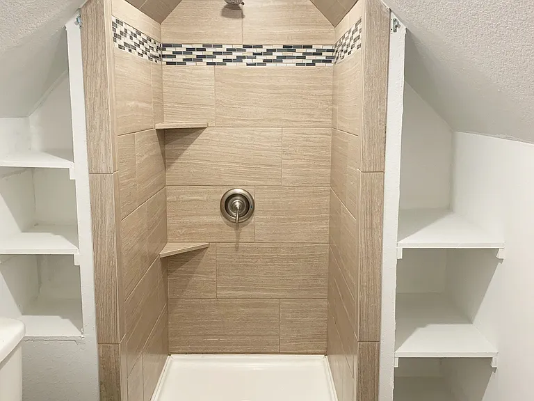 1433 S Travis St #A — Photo 32
