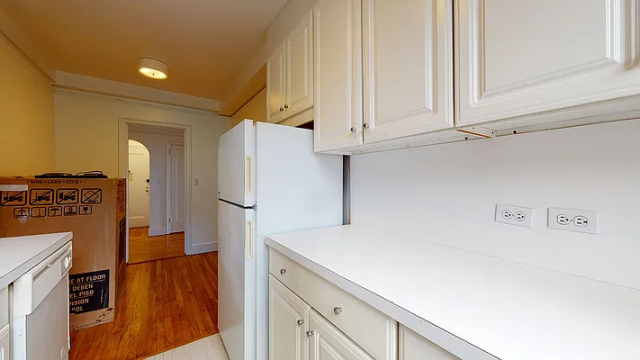 Rented by Bond New York | media 27