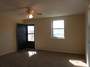 5th image of 203 Plum St