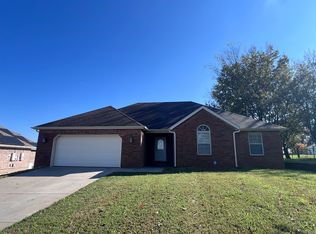 3212 N Tuttle Ave, Springfield, MO 65803