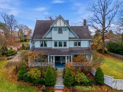 206 Franklin St, Newton, MA, 02458