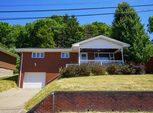 903 Roosevelt Ave, Aliquippa, PA 15001
