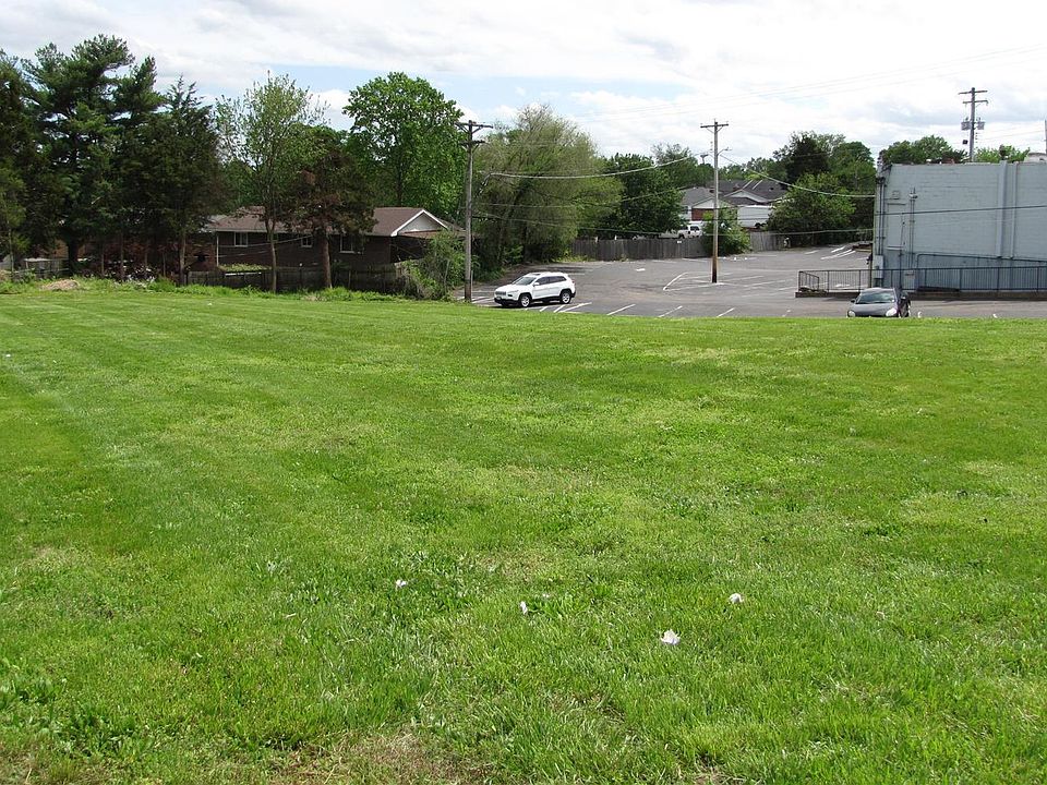 2nd image of 3450 Lemay Ferry Rd