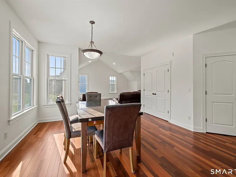 5 Rolling Hills Dr — Photo 23