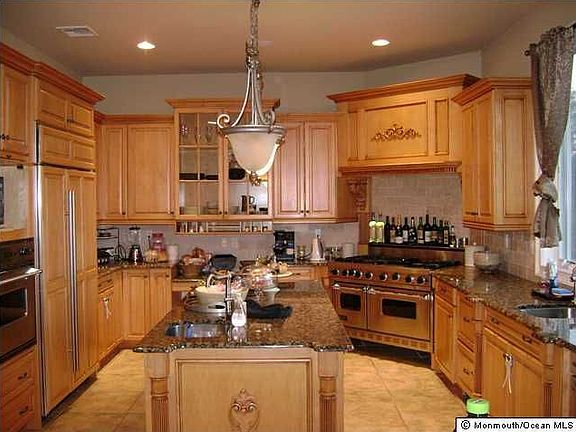 Kitchen with Breakfast Nook