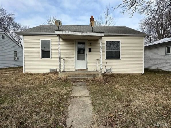 409 E Scioto St, Saint James, MO 65559