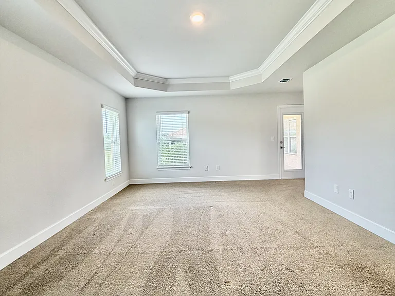 633 W Rexford Dr — Photo 39
