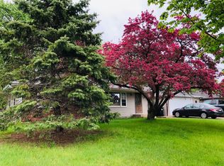 11601 Bittersweet St NW, Coon Rapids, MN 55433