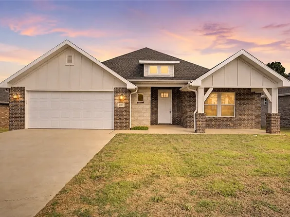 2751 Roe Deer St, Springdale, AR 72762