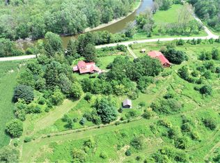 N8275 Rock River Rd, Ixonia, WI 53036