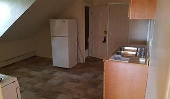 4th image of 114 Julian St #3