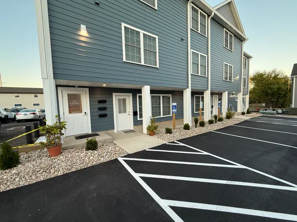 12 Wallace Ave #F, Wallingford, CT 06492