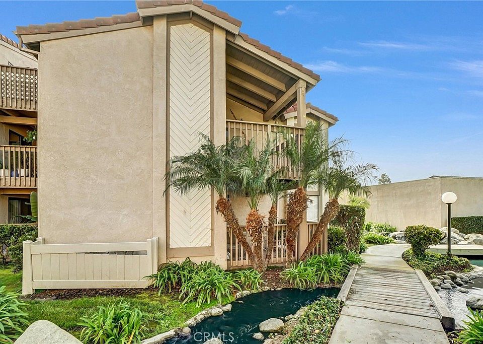 4791 Lago Dr APT 200, Huntington Beach, CA 92649 | MLS #MB26002948