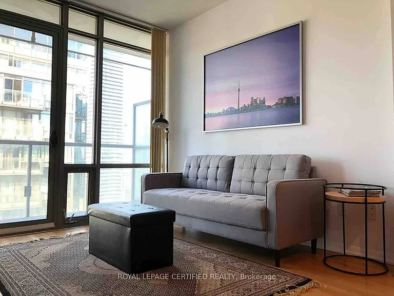 38 Grenville St #3210 — Photo 18