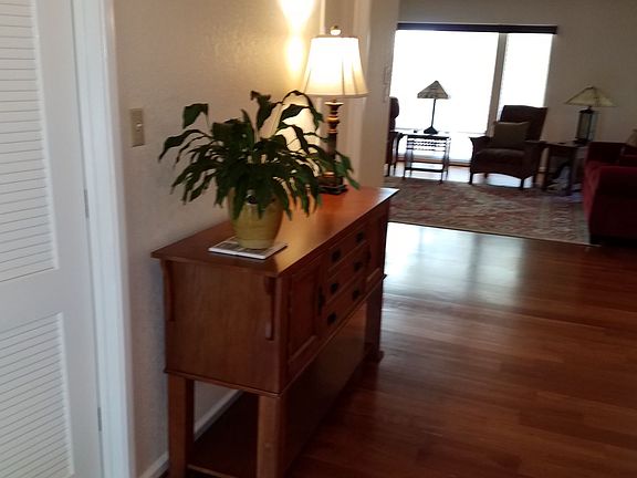 2nd image of 1105 Humbug Way
