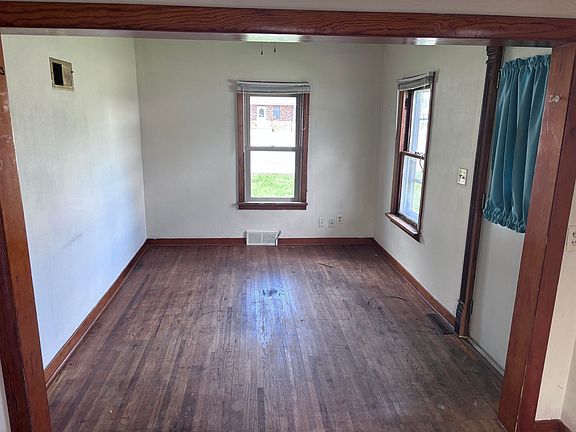 2nd image of 201 Commercial St