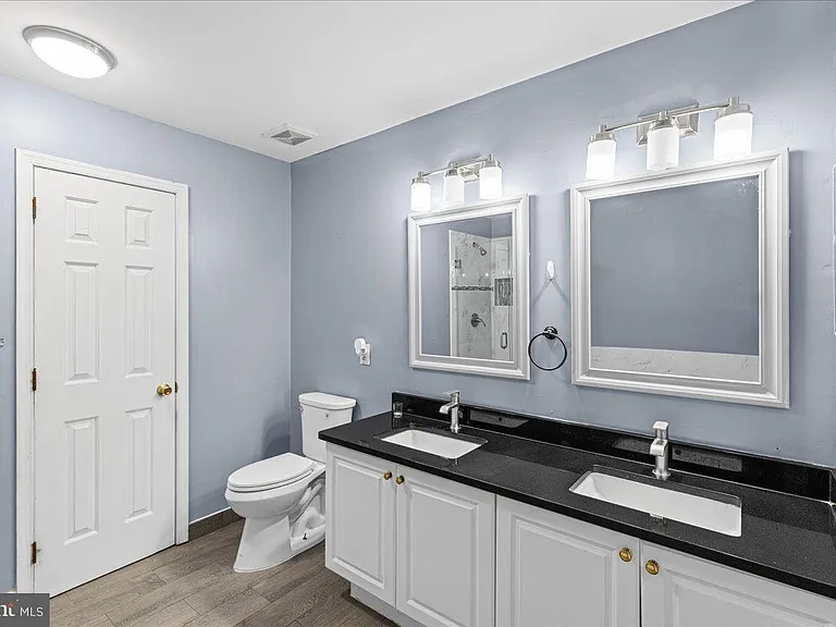302 Wellington Park Dr — Photo 19
