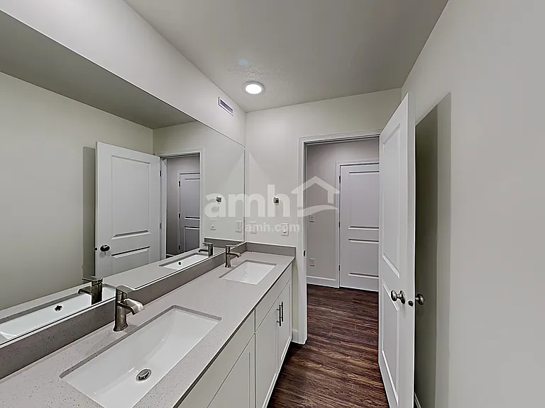 4404 N Poplar St — Photo 21