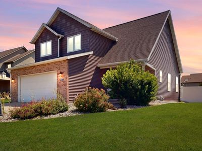 607 Agnes St, Washington, IL, 61571