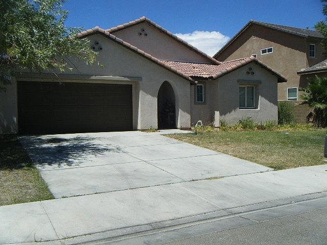 1st image of 639 Woodgate St