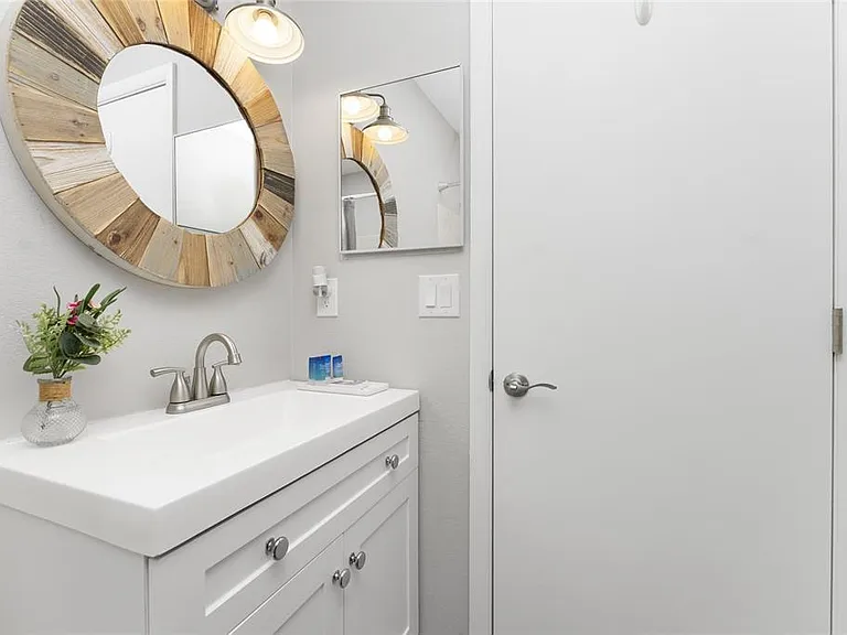 5041 N Beach Rd #4-A — Photo 14