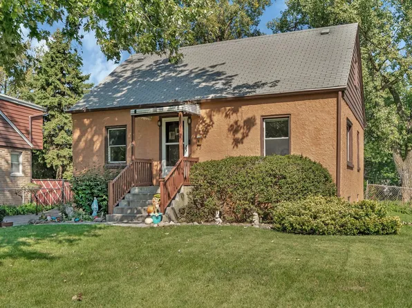 5012 W 82nd St, Burbank, IL 60459