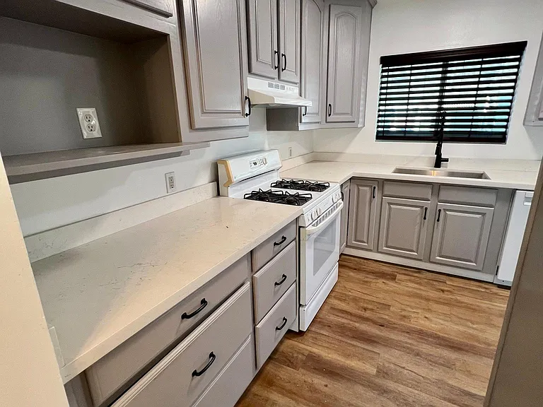 Kitchen Entry