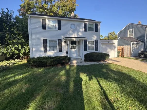 1127 South 103rd STREET, West Allis, WI 53214