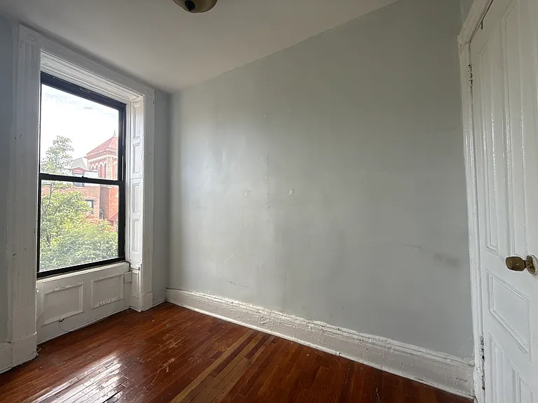 835 Greene Ave #3 — Photo 10