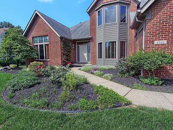 4th image of 8846 Chateau Dr