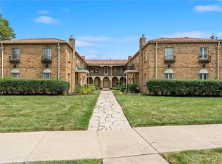 2200 Far Hills Ave APT 4, Oakwood, OH 45419