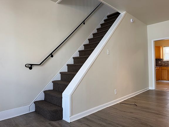 4th image of 3035 Agate St