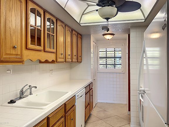 3rd image of 1025 Rockledge Dr APT 307