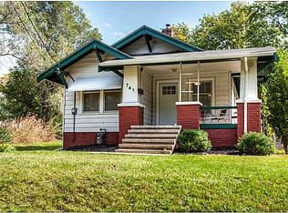 741 40th St, Des Moines, IA 50312