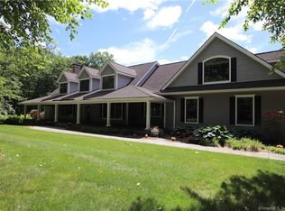 35 Avalon Ln, Marlborough, CT 06447
