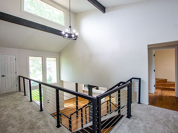 4th image of 722 S 153rd Cir