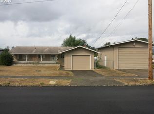 950 Cedar St, Sweet Home, OR 97386