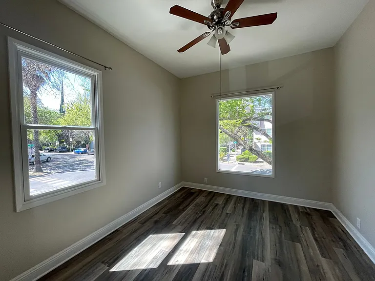 1401 E Street — Photo 9